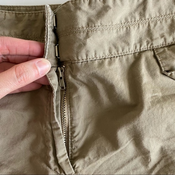 ANN TAYLOR LOFT Womens Khaki Casual Shorts, Size 10 - Picture 2 of 5